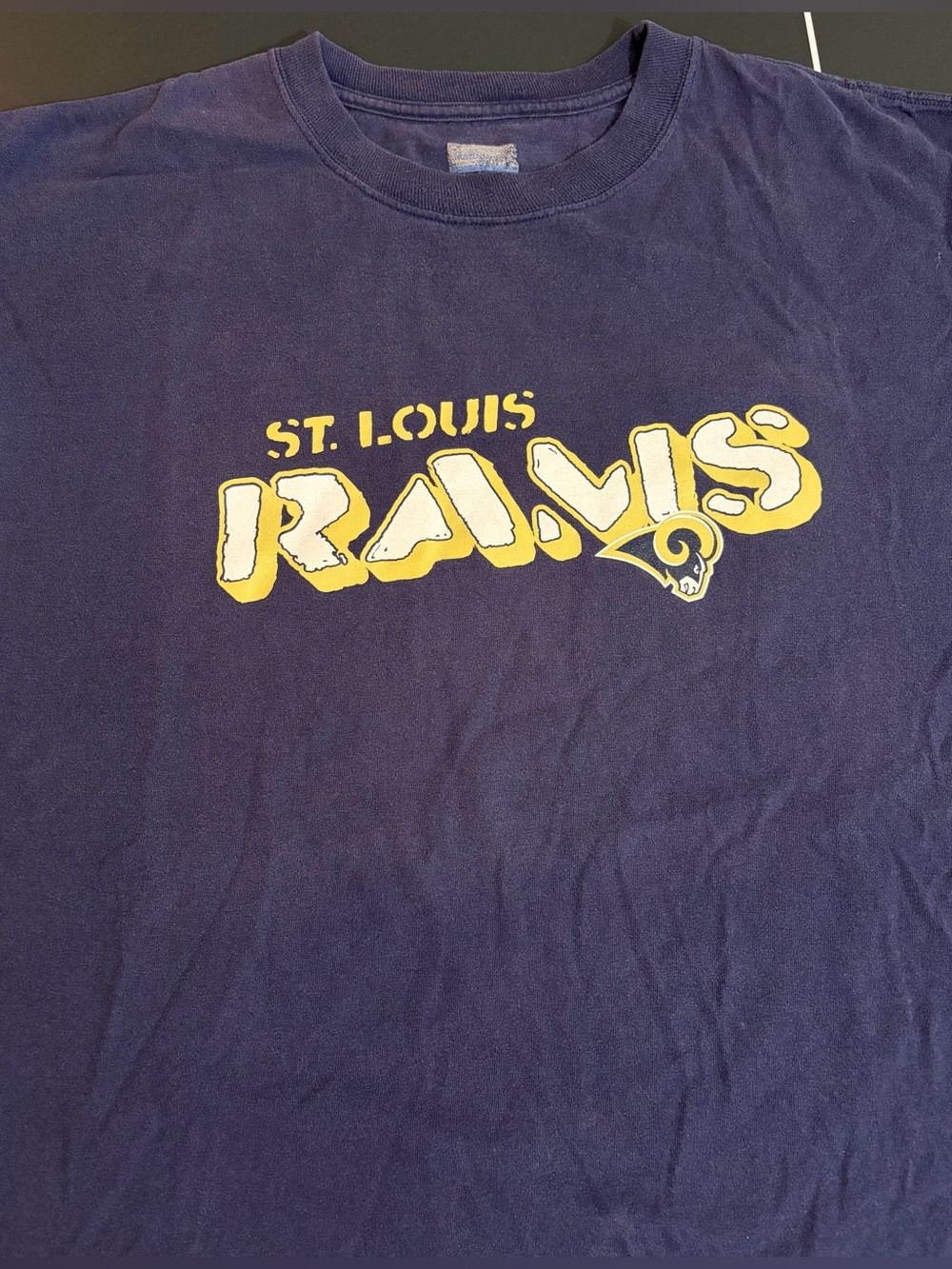 Vintage 90’s St. Louis Rams NFL T-Shirt Navy Blue Size XXL (Shrunk to XL)